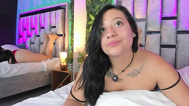 Emilye_rousee Live XXX Chat