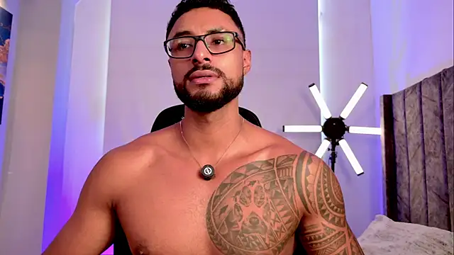 LiamGarcia1 Live XXX-Chat