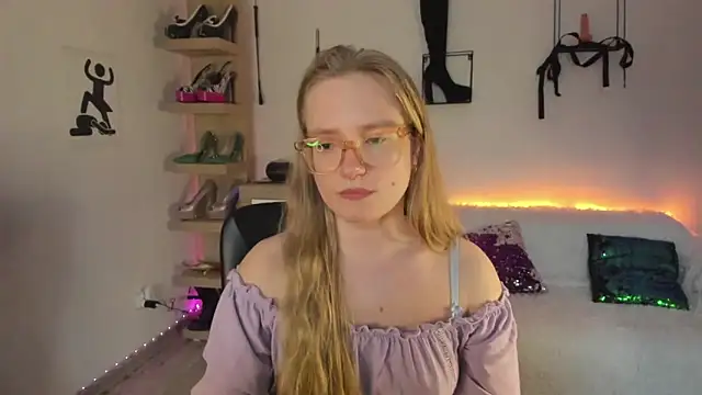 NancyHottie লাইভ XXX চ্যাট