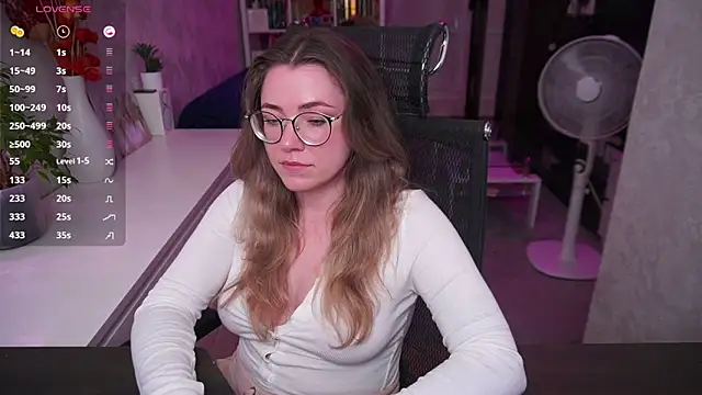 Онлайн чат XXX RemyCute