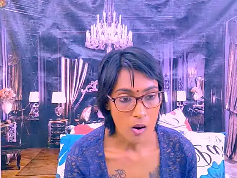 IndianRebel4u2Luv Adlı Modelin Canlı XXX Sohbeti