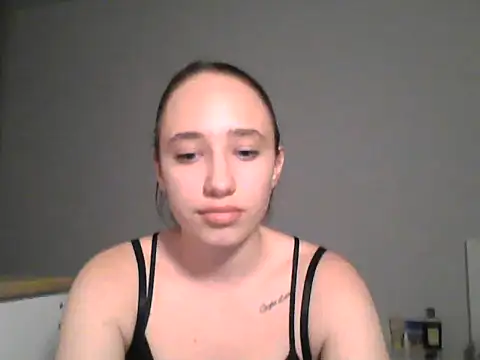 XXX chat uživo modela DarkMirel