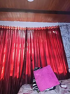 any_mour's Live XXX Chat