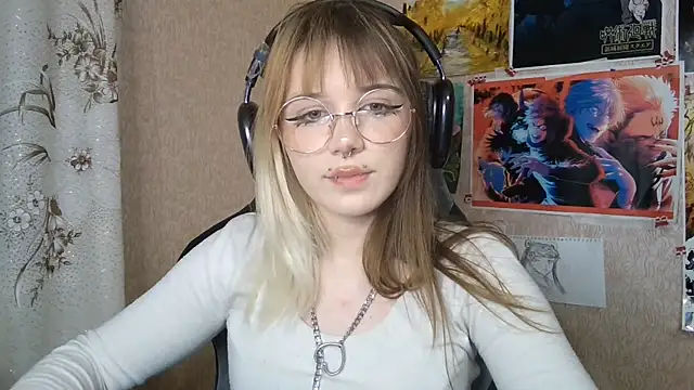 Chat +18 de MilaTyan ao vivo