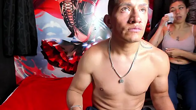 Kris_Sammy live XXX chat