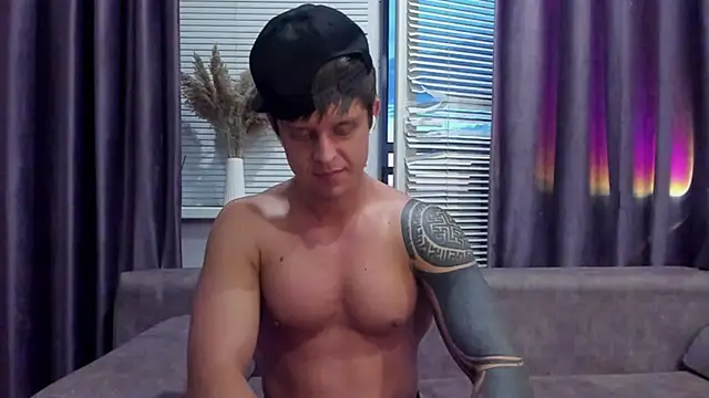MarcoErra Live XXX-chat