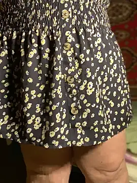 Nenssy555 Chat XXX in diretta