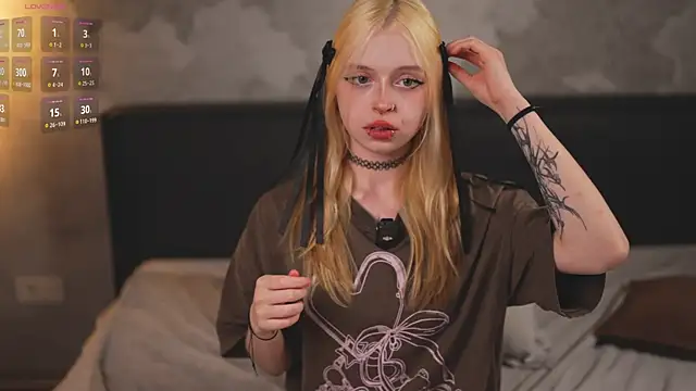 ElvenCat élő XXX-chatje