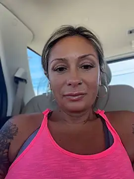 bossyroxy84n Live XXX chat