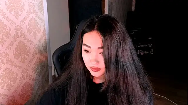Emma_Uilson Adlı Modelin Canlı XXX Sohbeti