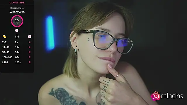 mel_collins Adlı Modelin Canlı XXX Sohbeti