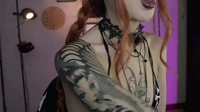 insania_9999_のライブXXXチャット