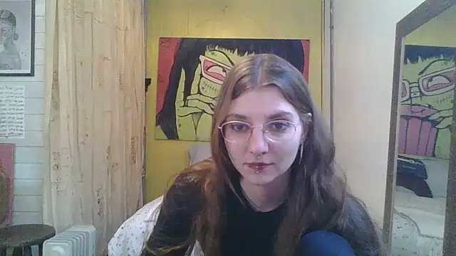 SweetyBabyDemon Adlı Modelin Canlı XXX Sohbeti