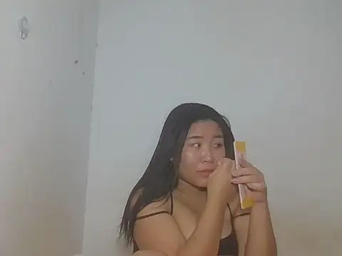 Zyeiii 现场XXX聊天