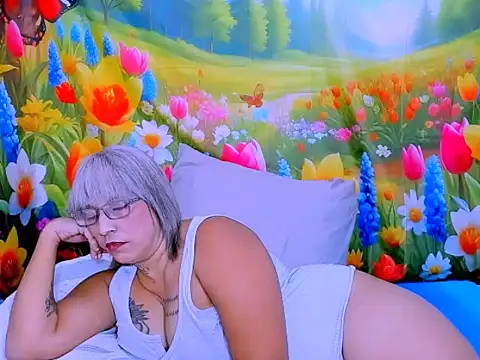 دردشة indianroxy الجنسية المباشرة