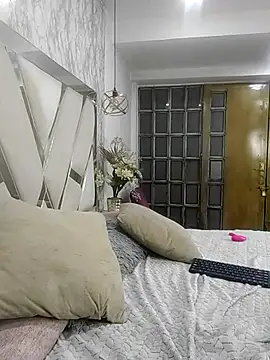 Chat +18 de MiaPeach_ ao vivo