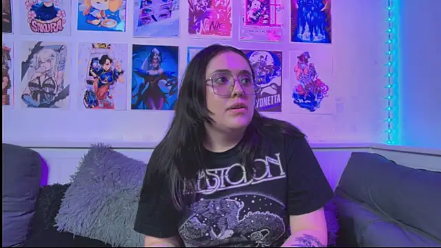 snowblack_'s Live XXX Chat