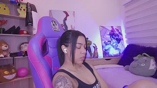madelyn_rose_'s Live XXX Chat