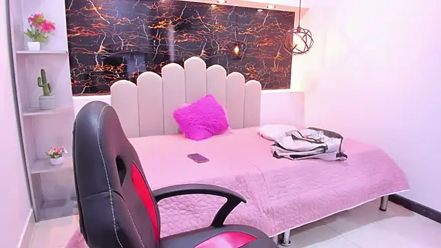 Sophie_pink78's Live XXX Chat