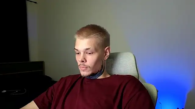 צ'אט XXX בשידור חי של DENIS_HERE