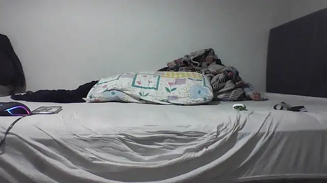 Živý XXX chat HotwifeAvcisiOlgunAdam