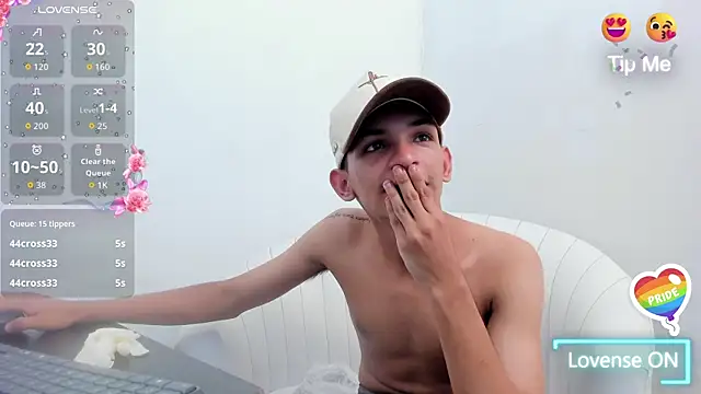 littlecum18's Live XXX Chat