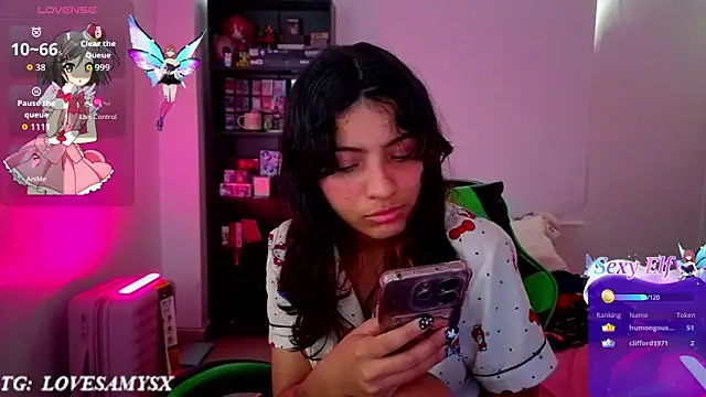 Chat XXX en directo de Lovelyamyy