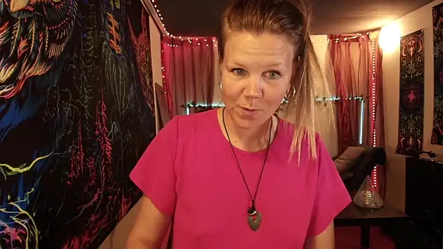 CallMeMaria Show Webcam