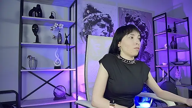 Chat XXX en directo de SeraphineSparda