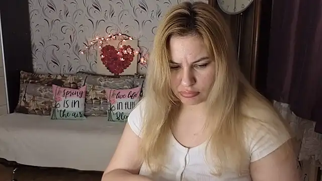 Passion-Blondy Chat XXX in diretta