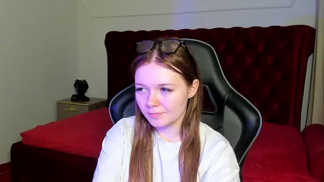 XXX chat uživo modela ElinaVale