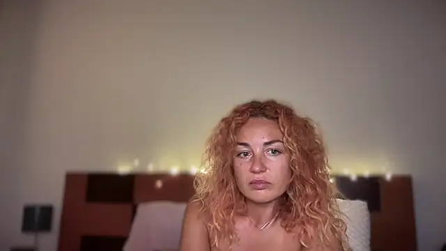 Reddgiirl: онлайн-секс-чат