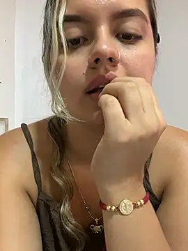 azulskyer Chat XXX live