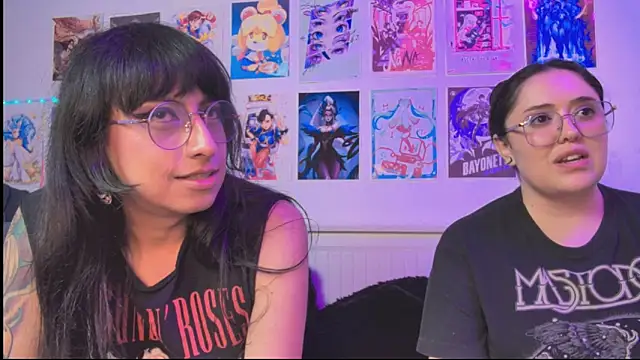 snowblack_'s Live XXX Chat