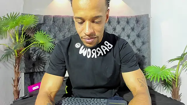 Salomon_koude Live XXX Chat