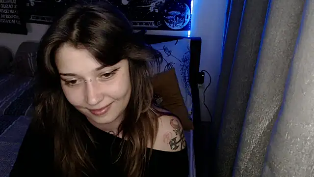 AlienforTwenty – Naživo XXX chat