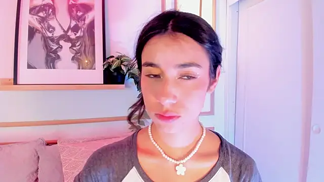 צ'אט XXX בשידור חי של Nanami_