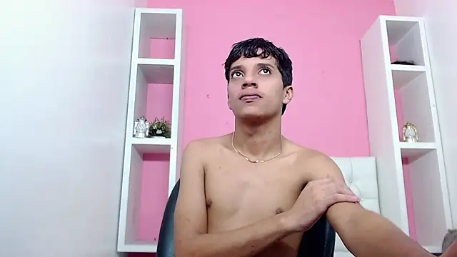 jl_brayan12 Adlı Modelin Canlı XXX Sohbeti