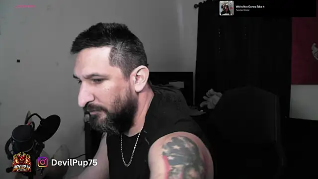 Czat XXX na żywo – DevilPup75_