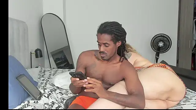 Chat XXX ao vivo de DerkAndValentina