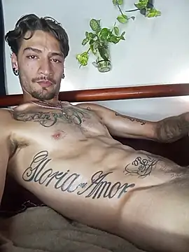 Chatroom XXX en direct de Thiago_Monteiro