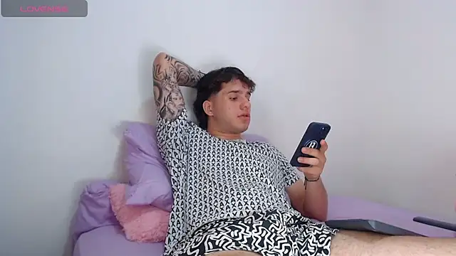 Онлайн чат XXX EXCLUSIVE8