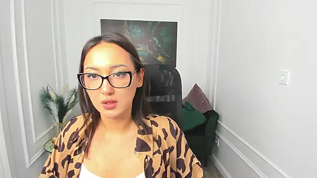 EvaSarazardje Chat XXX in diretta