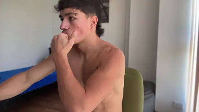 Živý XXX chat JUSTIN_JHONS