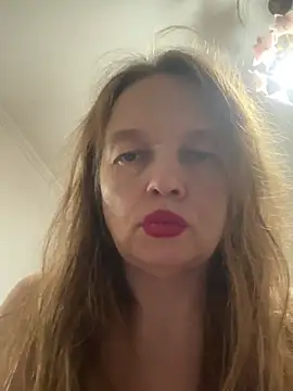 Suzanele Live XXX-Chat