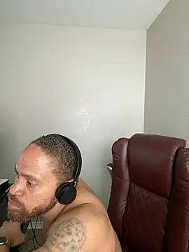 Fathero1time Live XXX-Chat