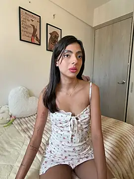 ZaraLuuv Live XXX-chat