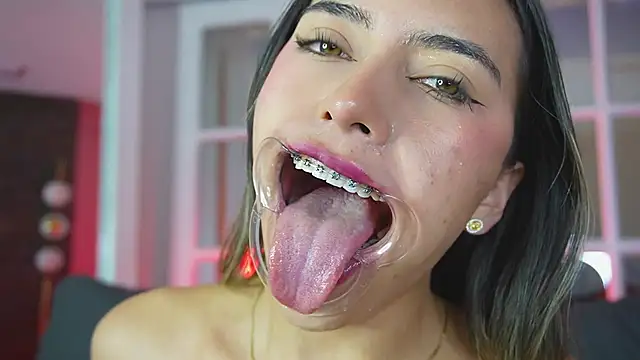Živý XXX chat foxy_zoe