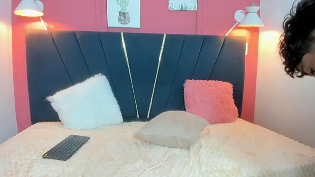 ero_boy40 élő XXX-chatje