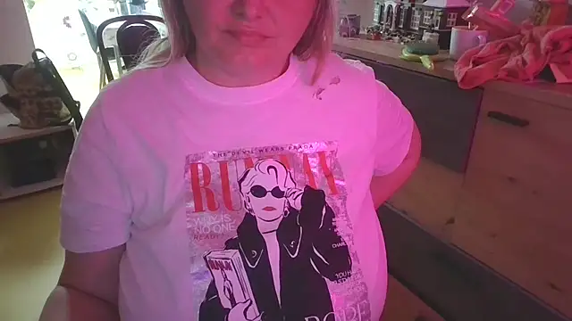 XXX chat uživo modela Meliss_Official9